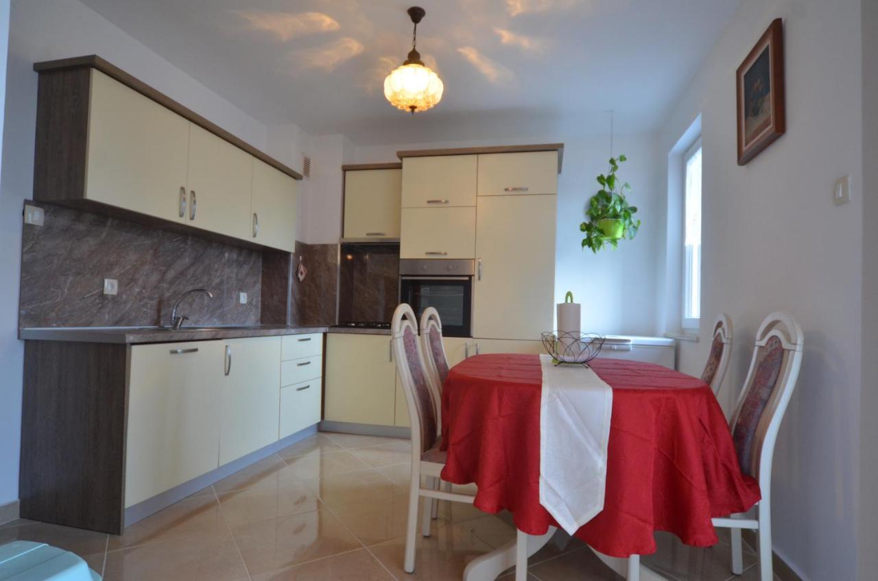 Condominium Apartment โรวีน ภายนอก รูปภาพ