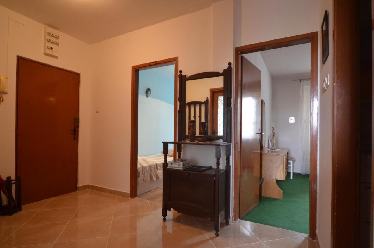 Condominium Apartment โรวีน ภายนอก รูปภาพ
